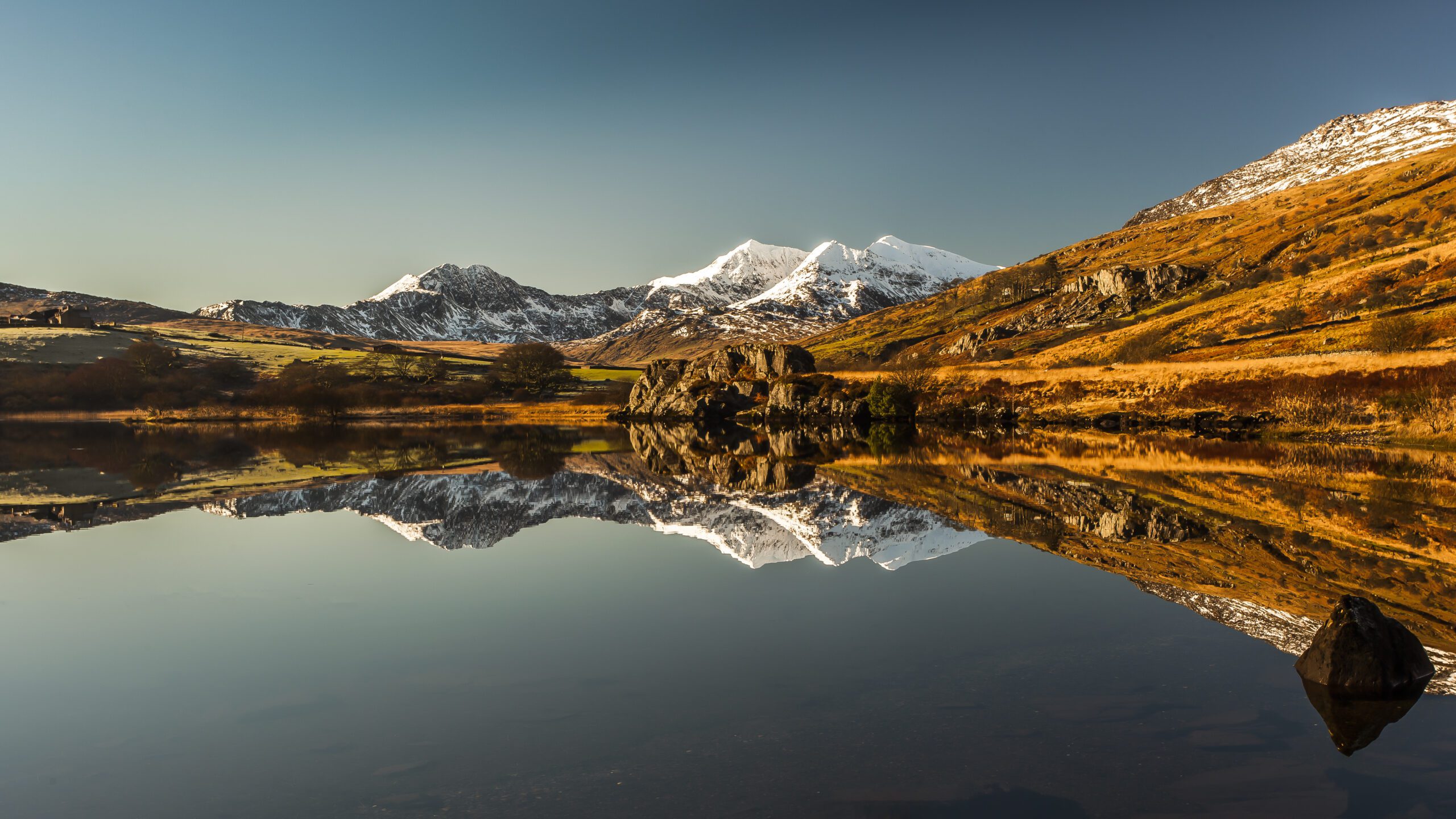 Llyn Mymbyr reflections