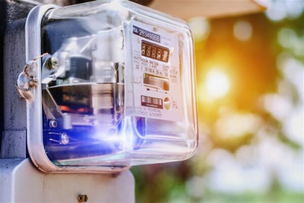 Feature image Electricity meter in the sunlight (source: AdobeStock)
