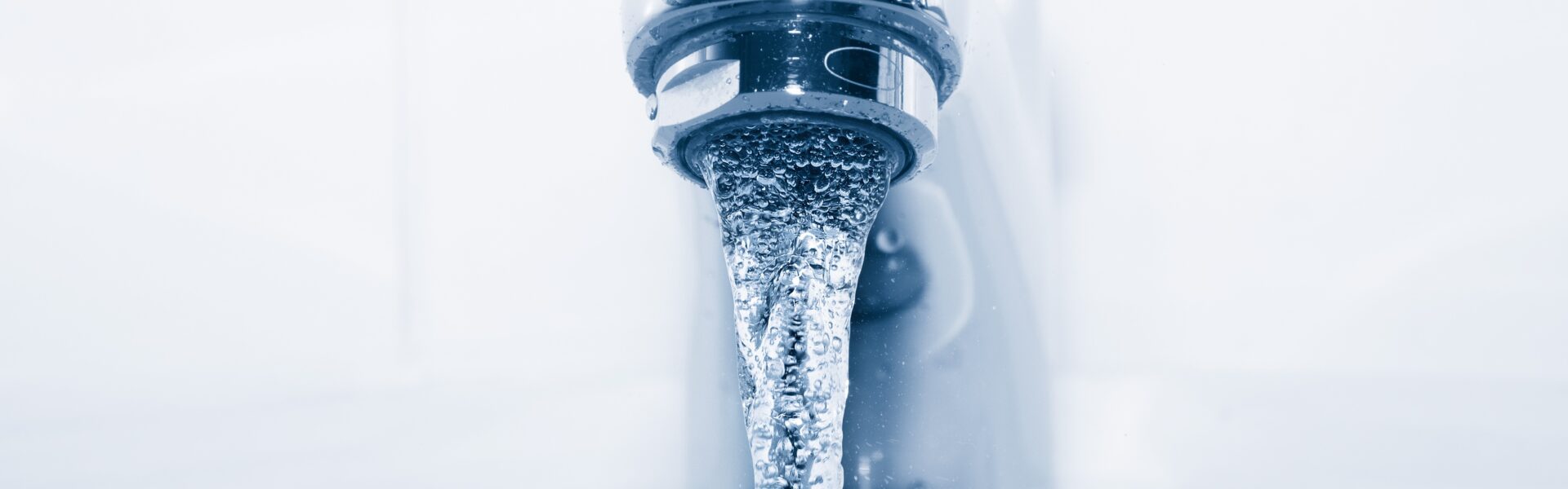 Running tap (Source: AdobeStock)